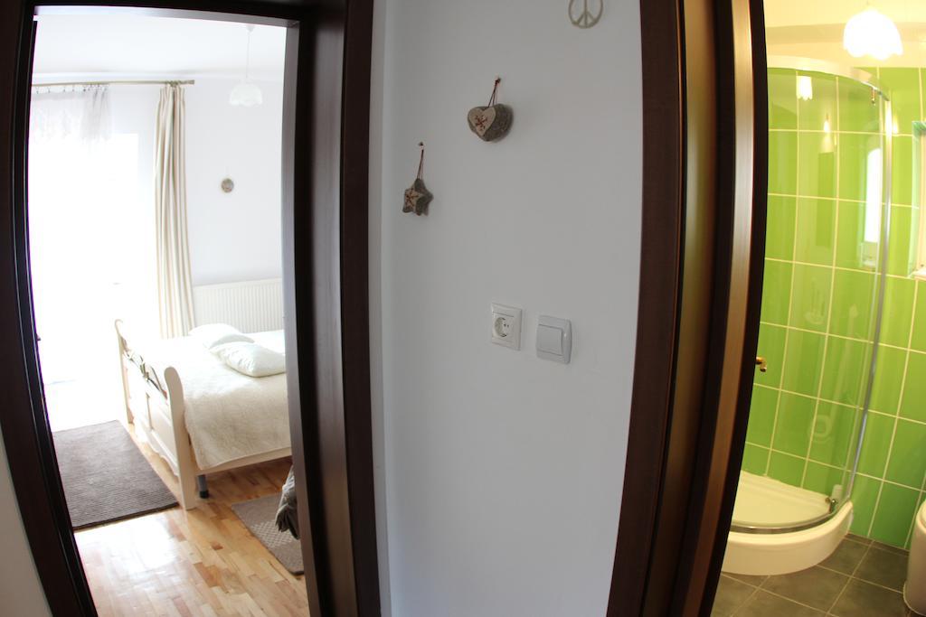 Happy Holiday Apartments Предеал Екстериор снимка
