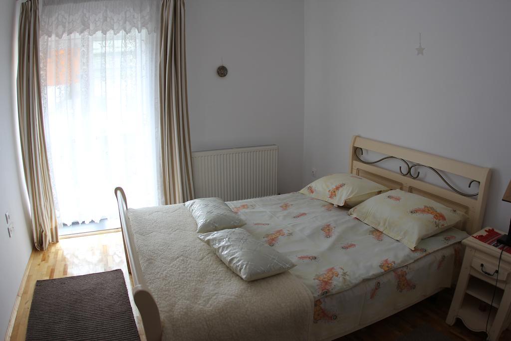 Happy Holiday Apartments Предеал Екстериор снимка