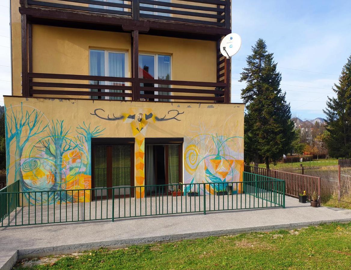 Happy Holiday Apartments Предеал Екстериор снимка